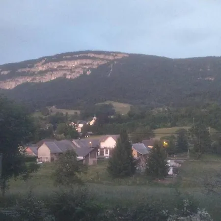 Entre Et Montagne * Attignat-Oncin